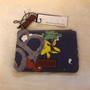 Dooney & Bourke Coin purse NWT